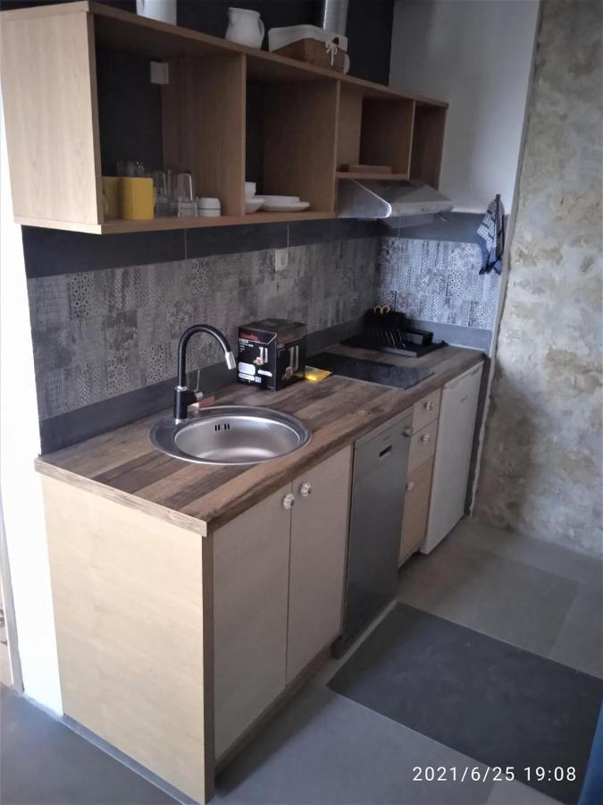 Agave Apartments Stara Baška Buitenkant foto